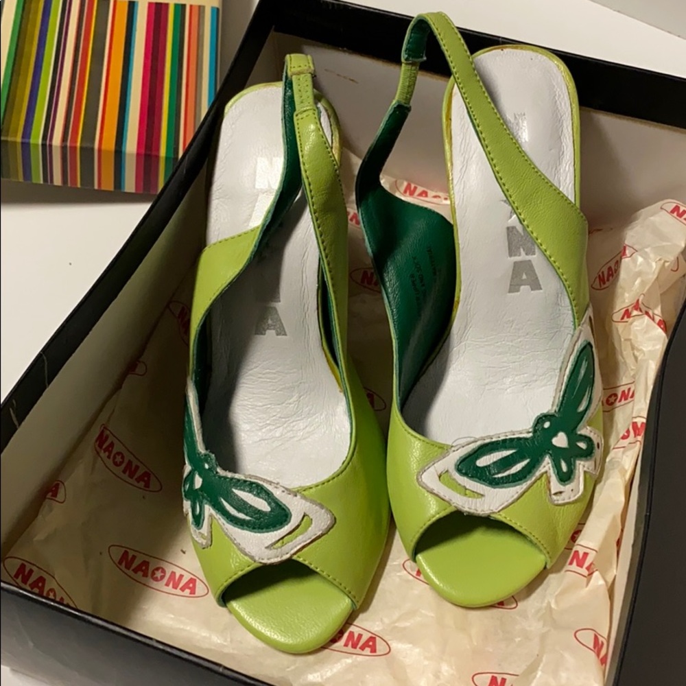 NAONA Shoes‎ (GRG)